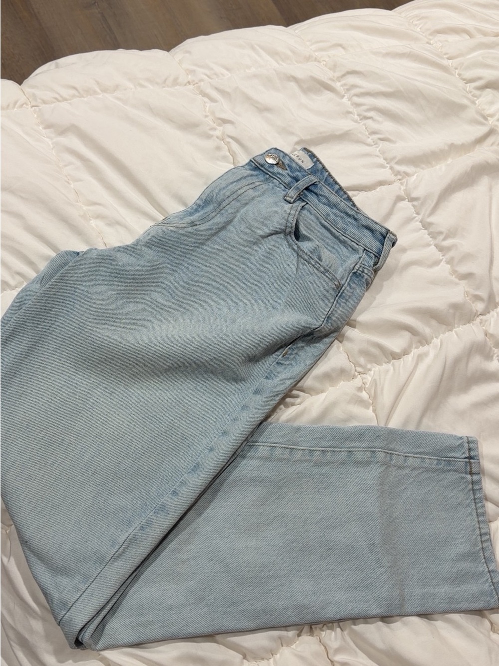 PacSun Light Blue Cropped Mom Jeans